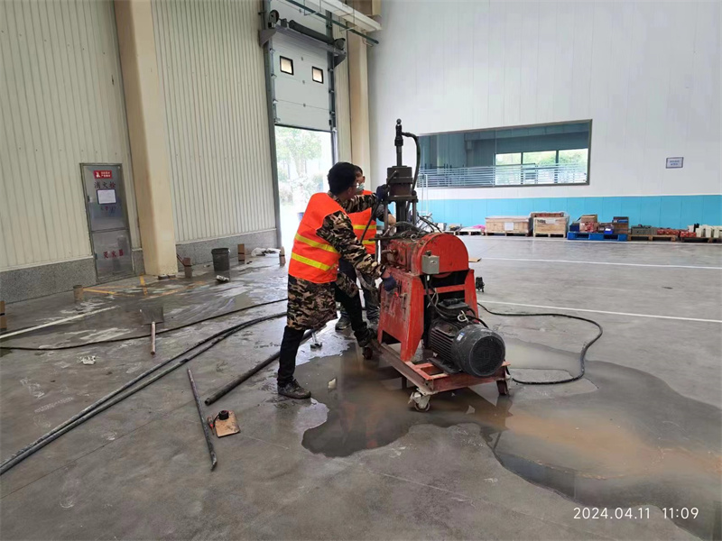 麻涌镇厂房地面下沉塌陷注浆加固施工